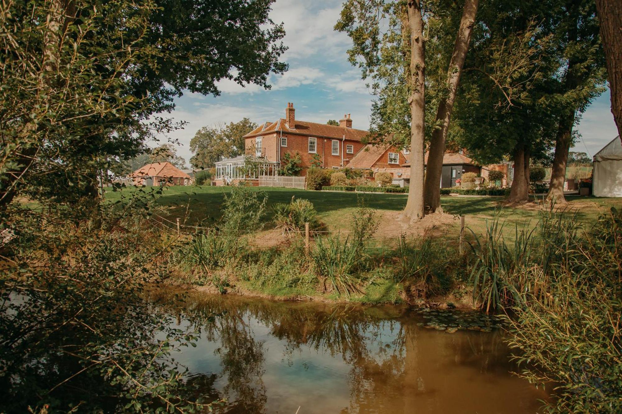 B&B Downham Hall Wickford Eksteriør billede