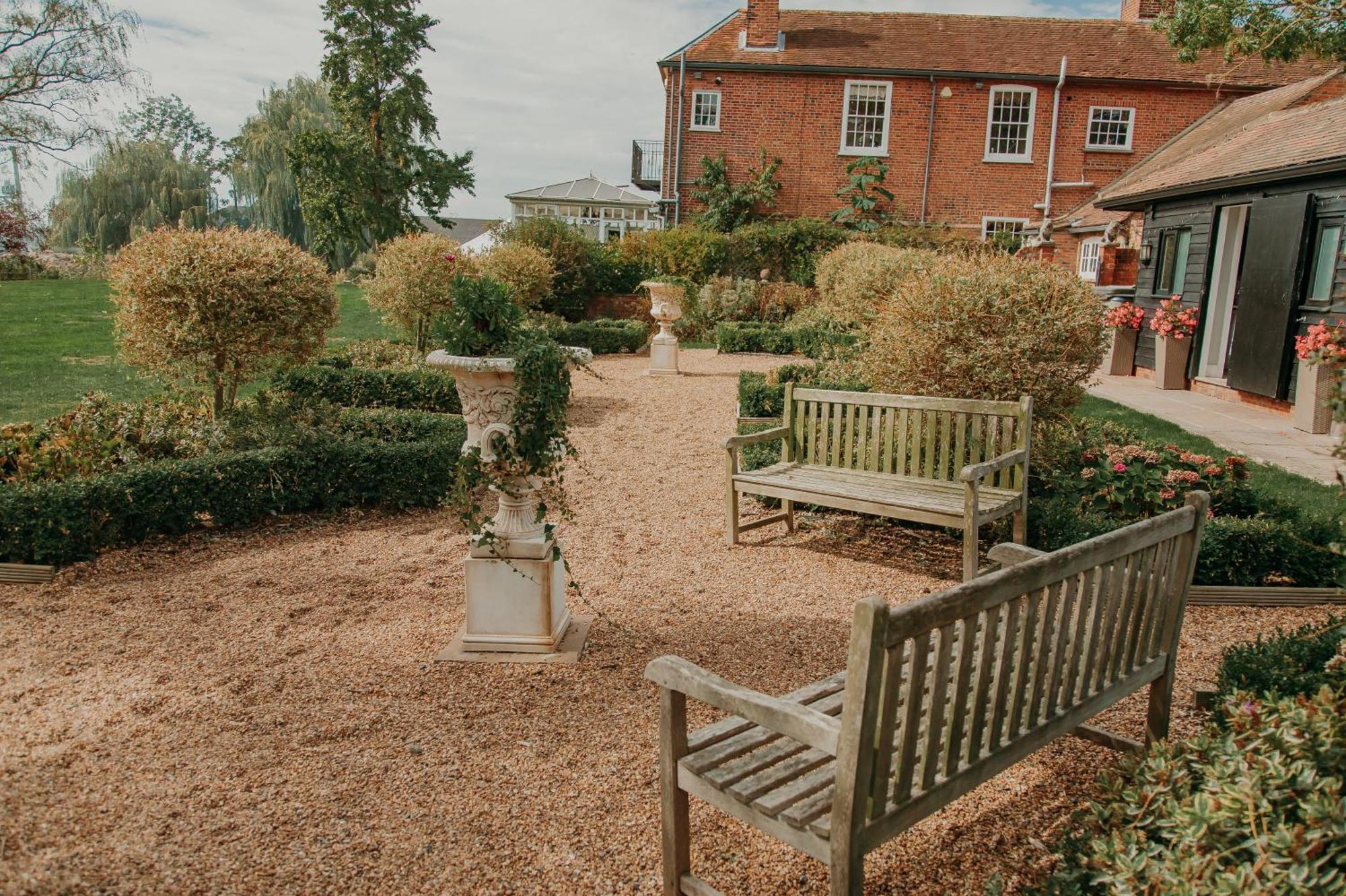 B&B Downham Hall Wickford Eksteriør billede